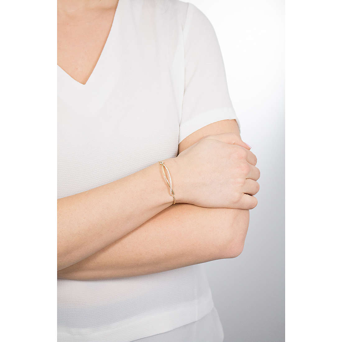 Michael Kors bracciali Brilliance donna MKJ6617710 indosso