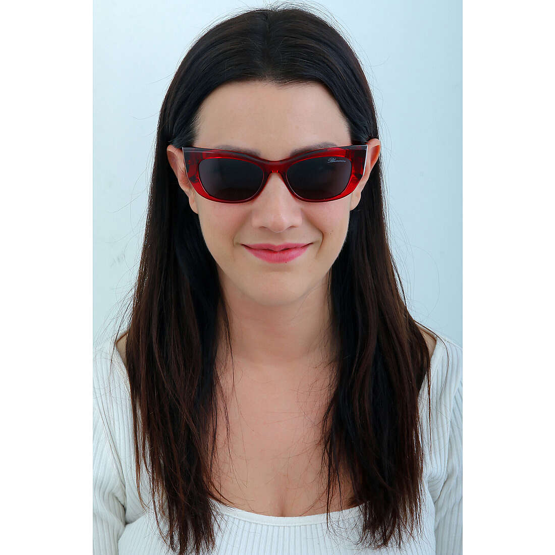 Blumarine occhiali da sole donna SBM797530AFD indosso