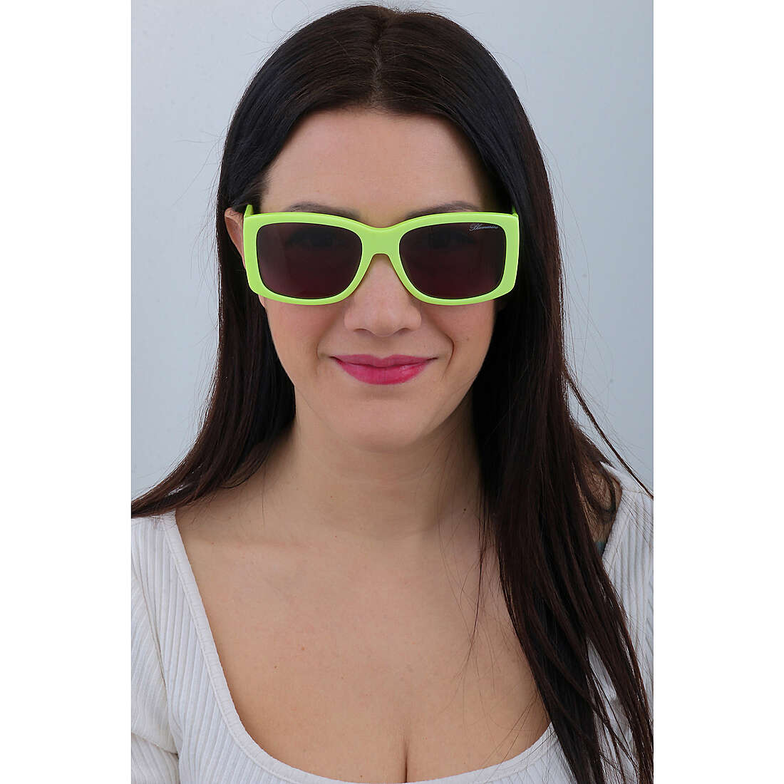 Blumarine occhiali da sole donna SBM8000717 indosso