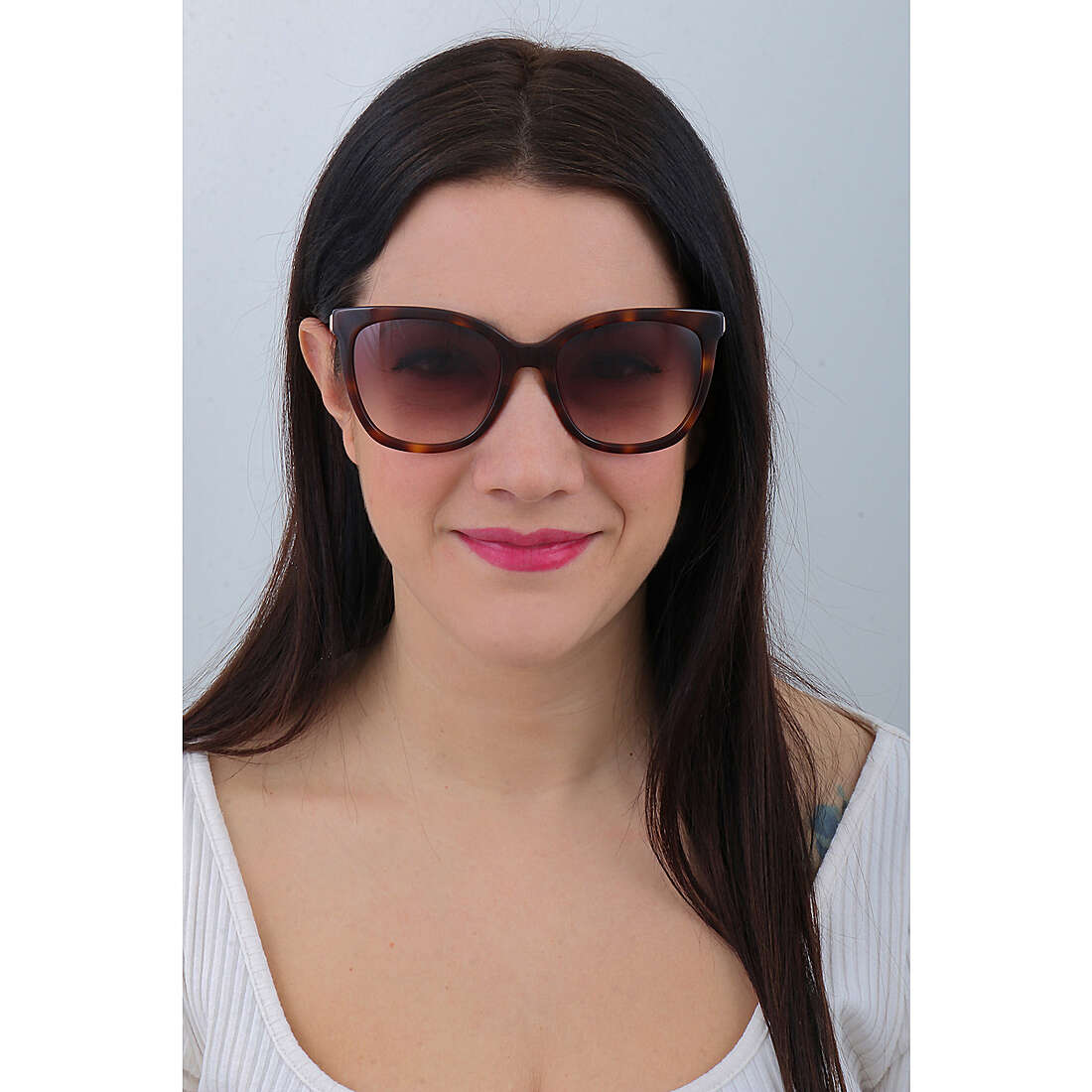 Calvin Klein occhiali da sole donna 455295518240 indosso