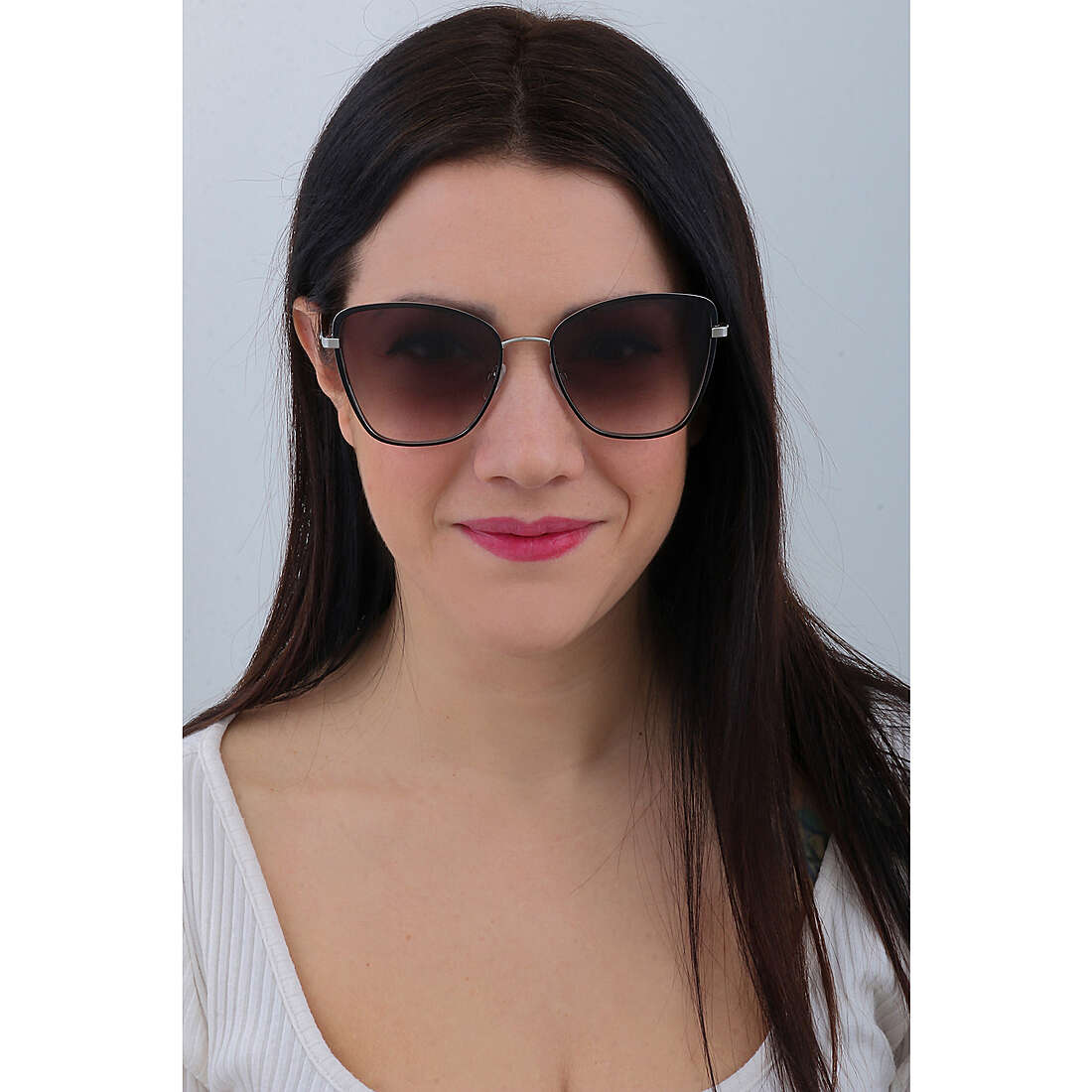 Calvin Klein occhiali da sole donna 594345618002 indosso