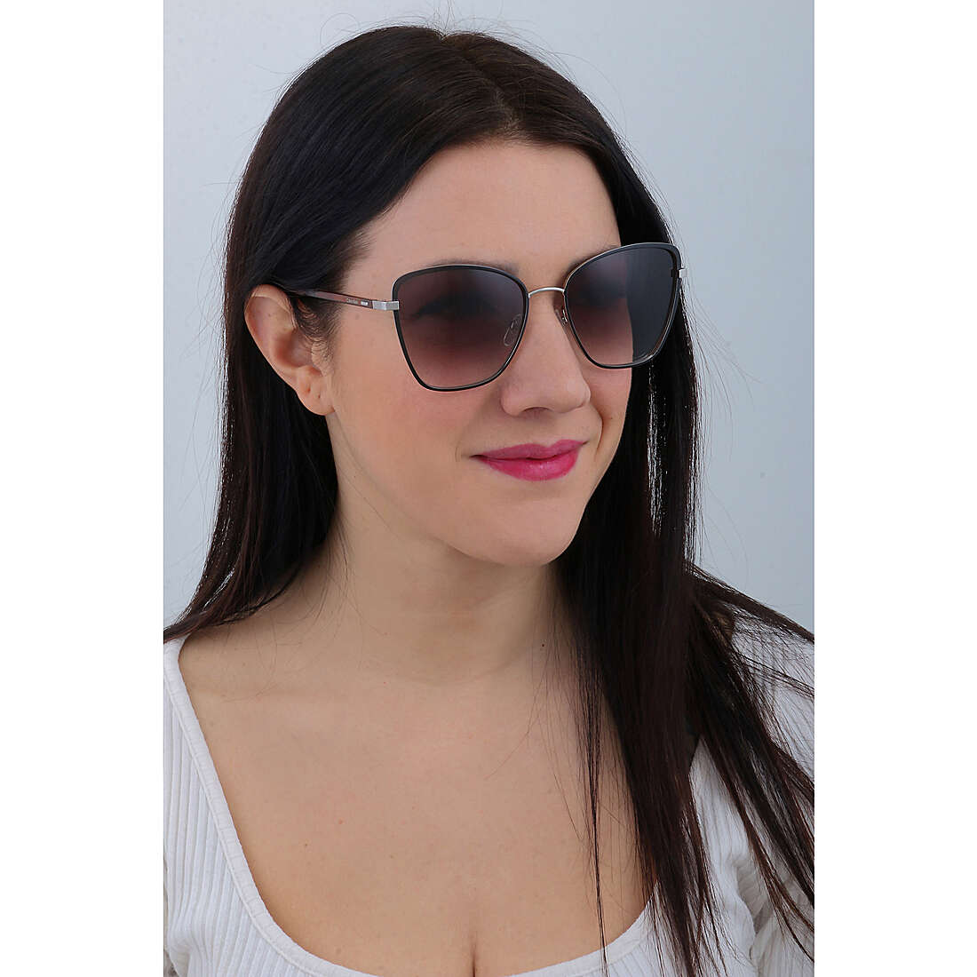 Calvin Klein occhiali da sole donna 594345618002 indosso
