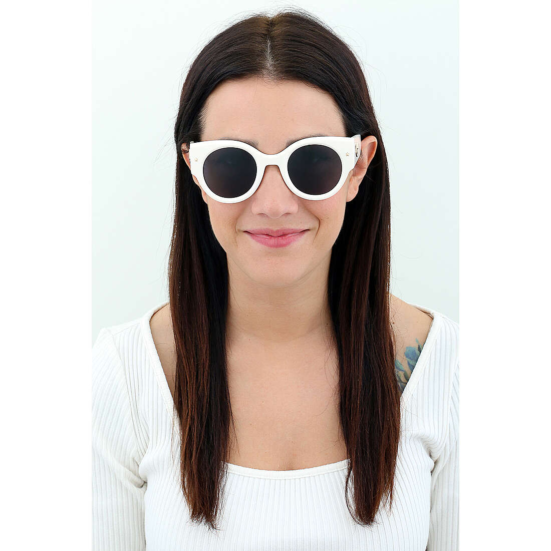 Chiara Ferragni occhiali da sole donna 205987VK647IR indosso