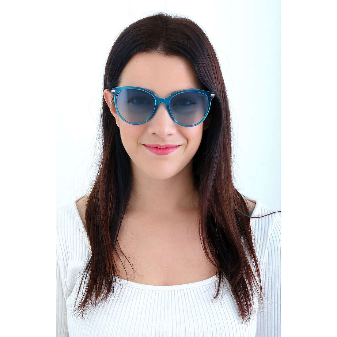 Chopard occhiali da sole donna SCH3015603GA indosso