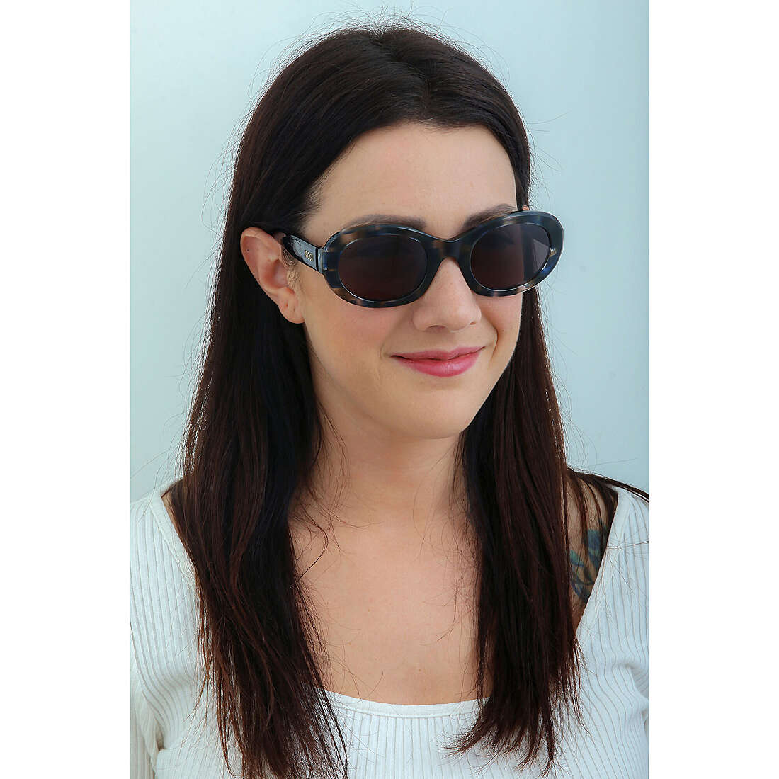 Nina Ricci occhiali da sole donna SNR3210811 indosso