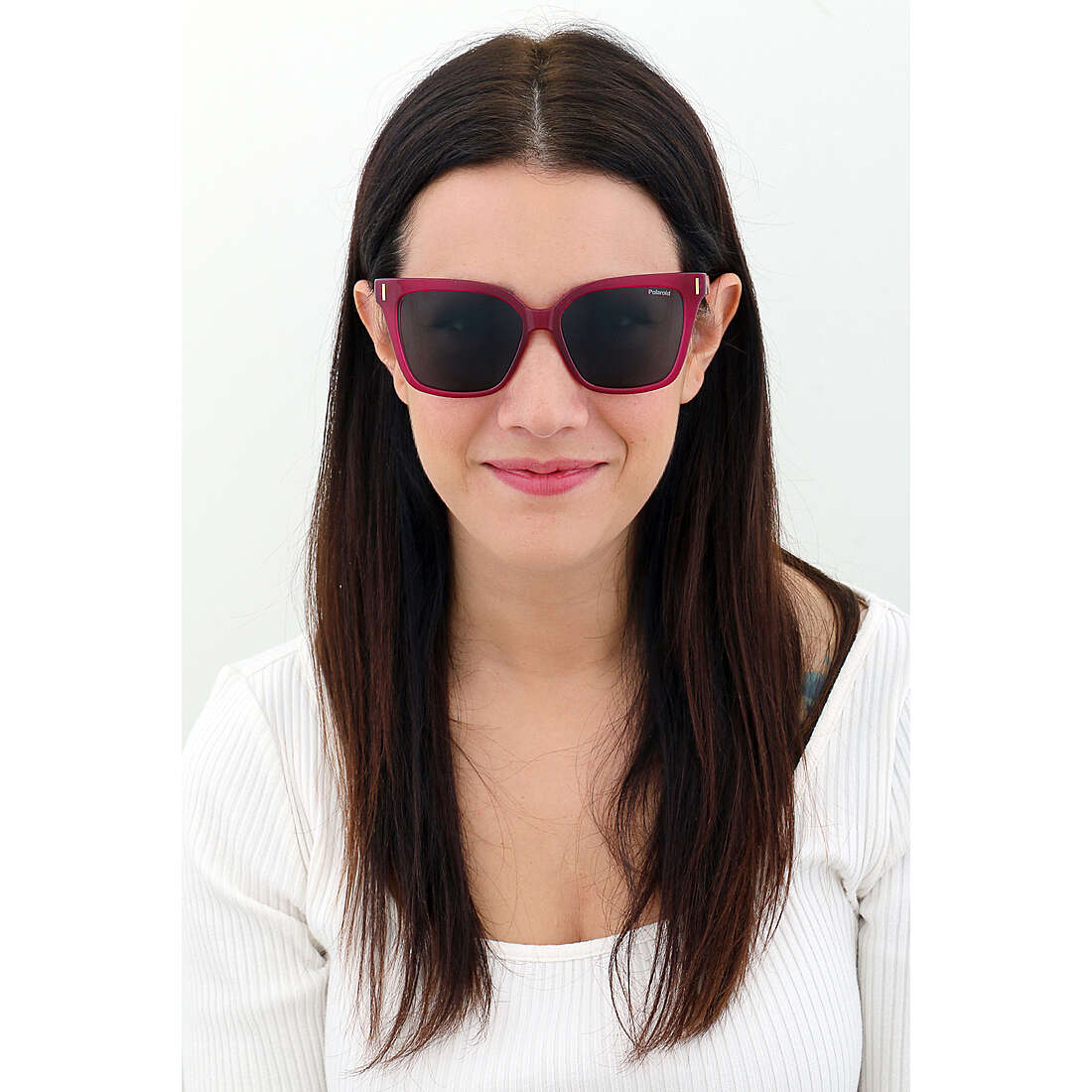 Polaroid occhiali da sole Cool donna 205689MU154M9 indosso