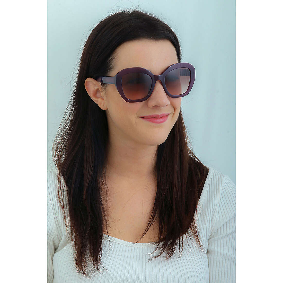 Nina Ricci occhiali da sole donna SNR355096Z indosso