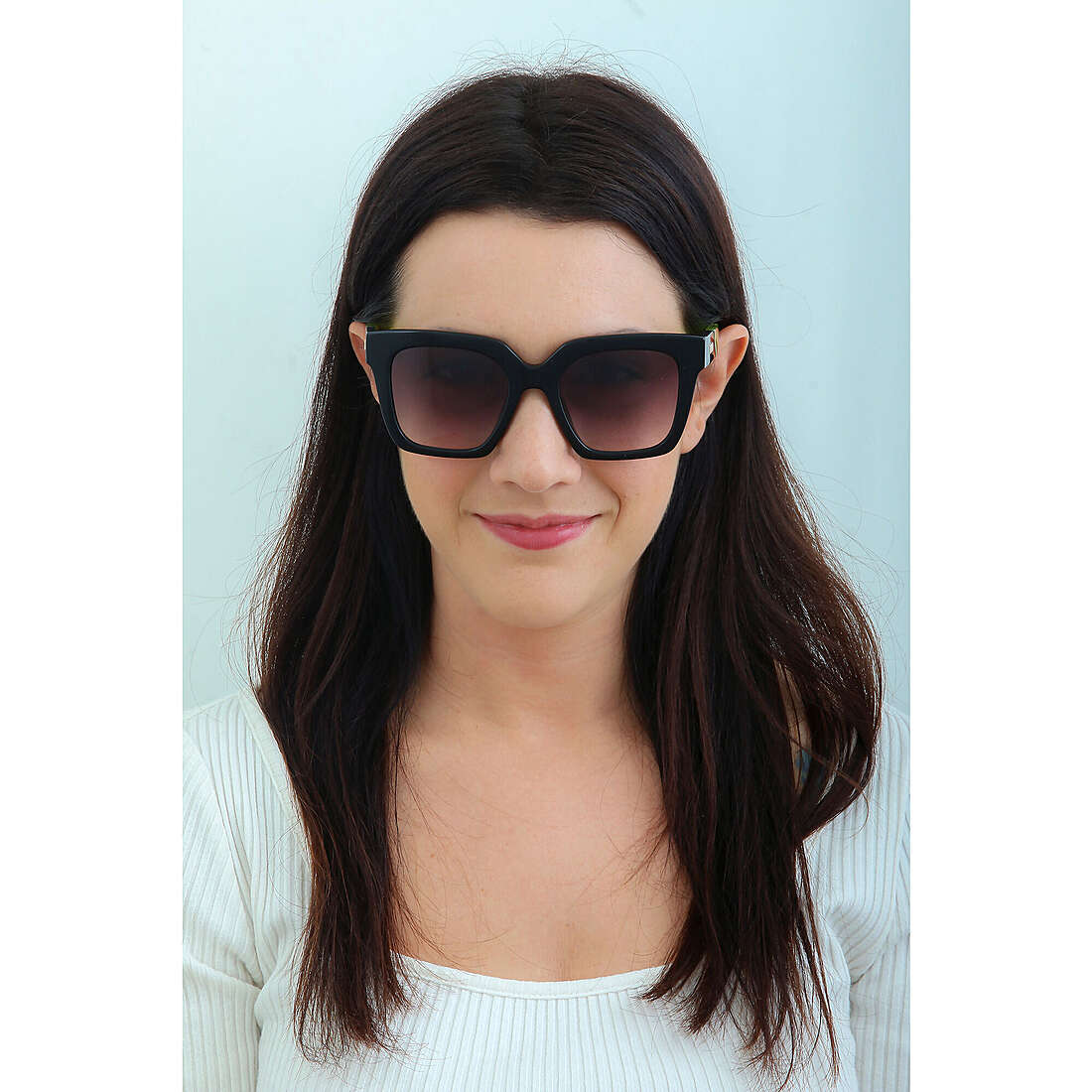 Nina Ricci occhiali da sole donna SNR3180700 indosso