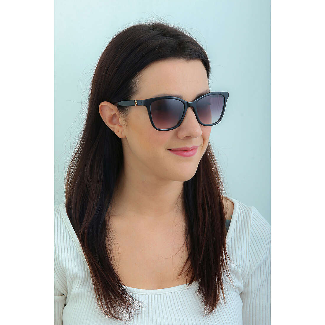 Nina Ricci occhiali da sole donna SNR3570700 indosso