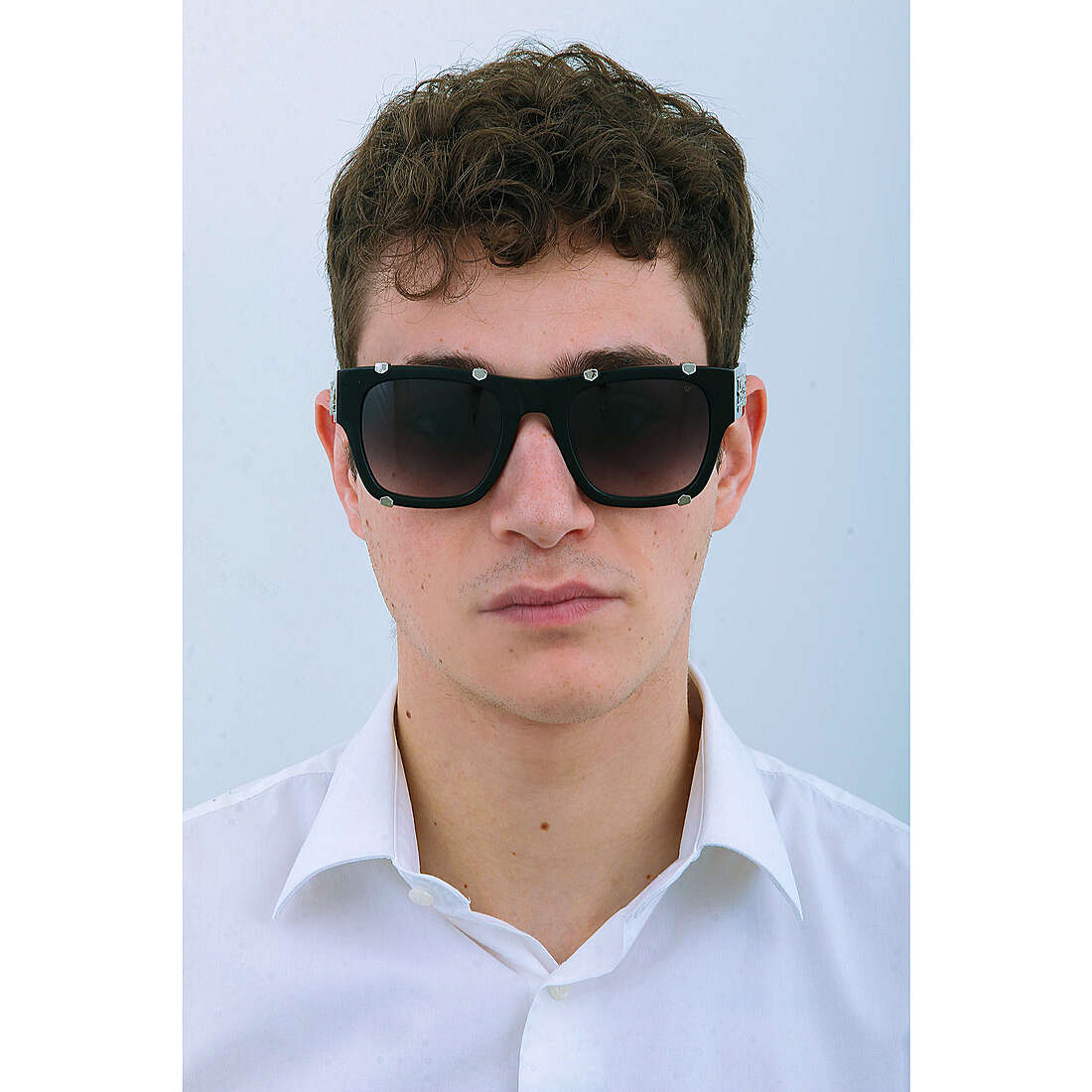 Philipp Plein occhiali da sole uomo SPP042W0700 indosso