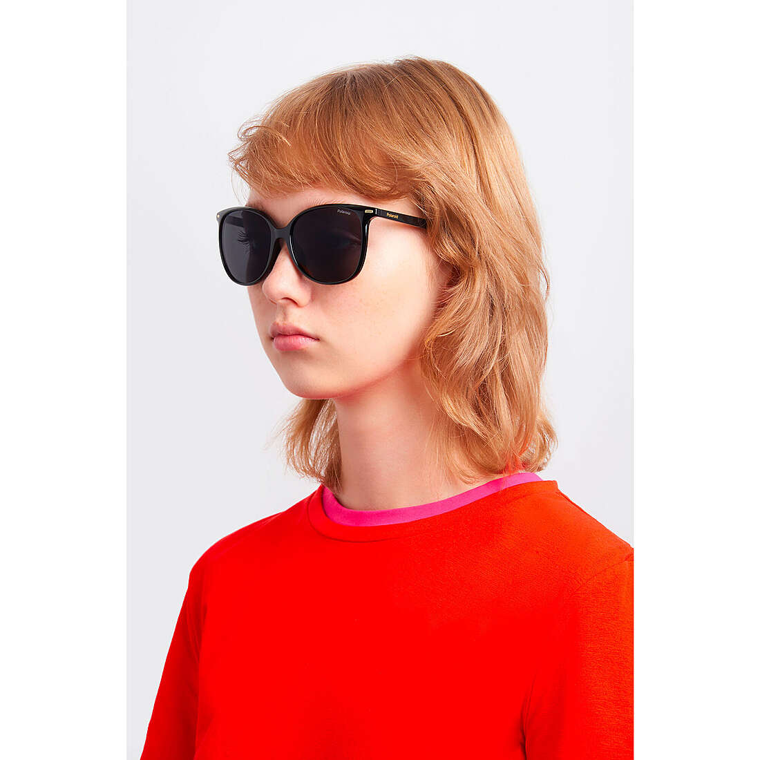 Polaroid occhiali da sole Essential donna 20479680757M9 indosso