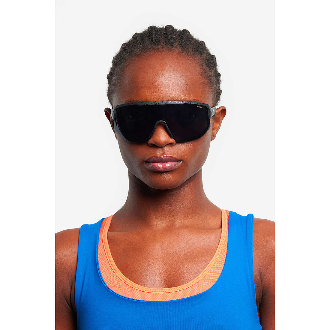 Polaroid occhiali da sole Sport unisex 20572700399M9 indosso