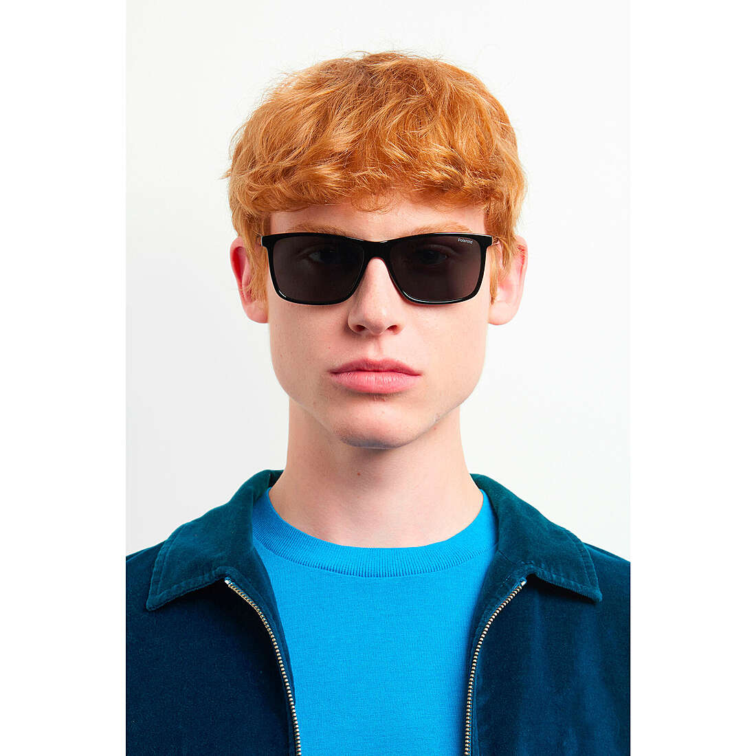 Polaroid occhiali da sole Essential uomo 20533980758M9 indosso