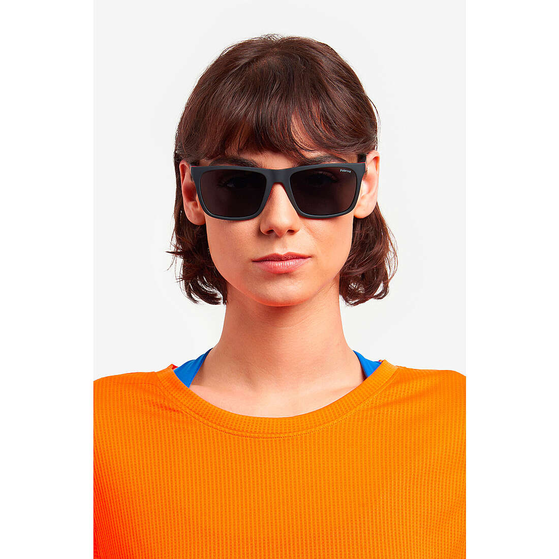 Polaroid occhiali da sole Active - Old unisex 205718BLX56M9 indosso