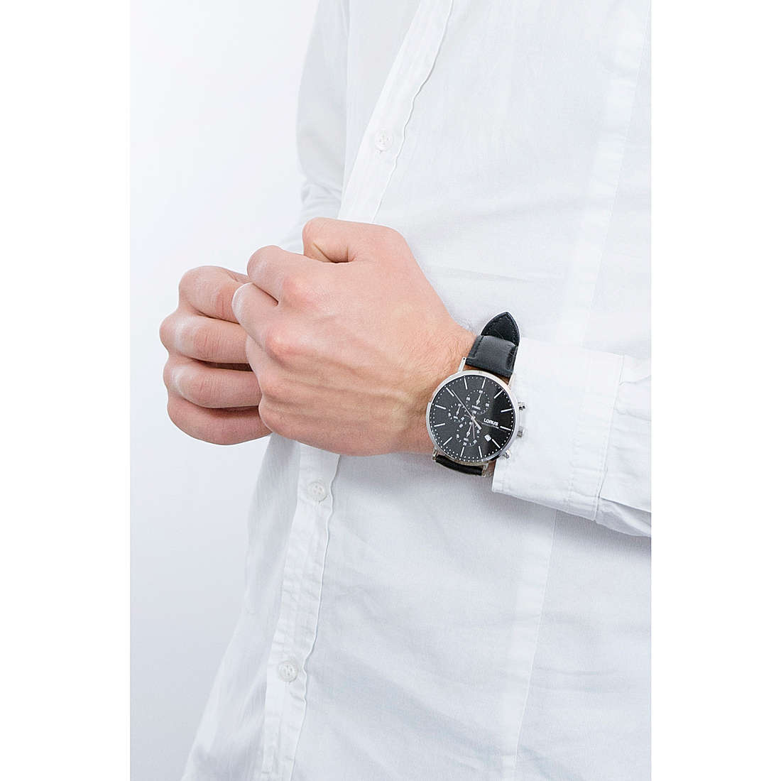 Lorus cronografi Classic uomo RM317FX8 indosso