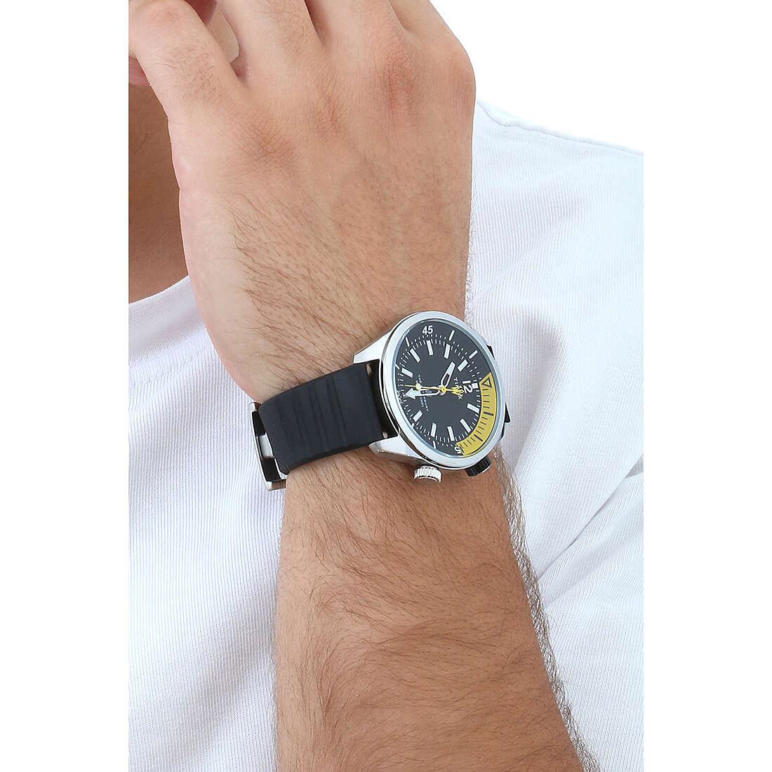 Timex cronografi uomo TW2V73400 indosso