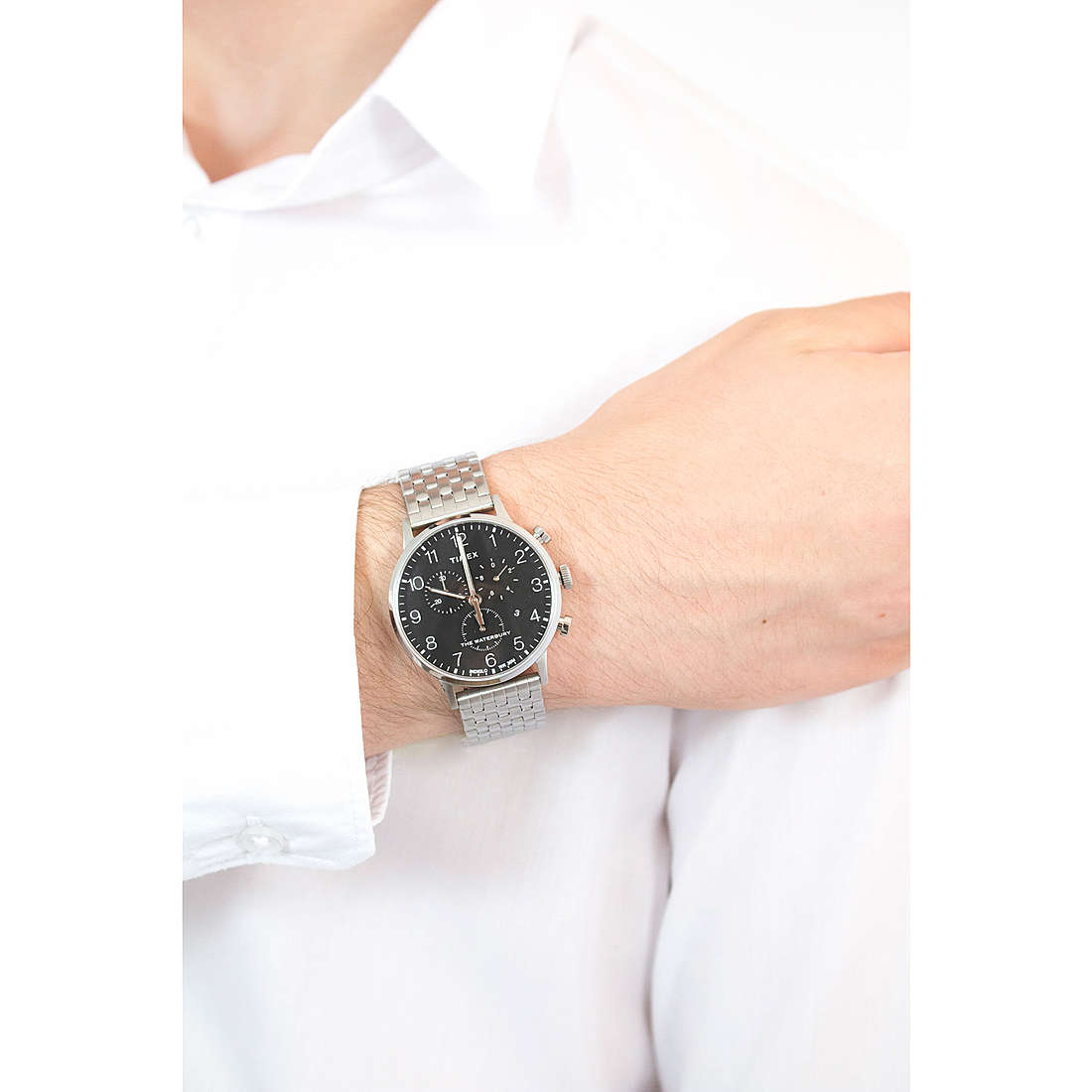 Timex cronografi Waterbury Collection uomo TW2R71900 indosso