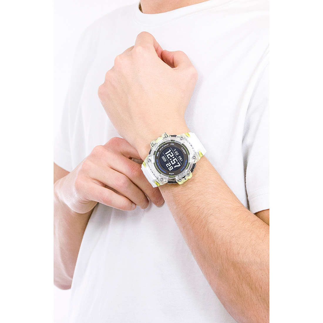G-Shock Smartwatches G-Squad uomo GBD-H1000-7A9ER indosso