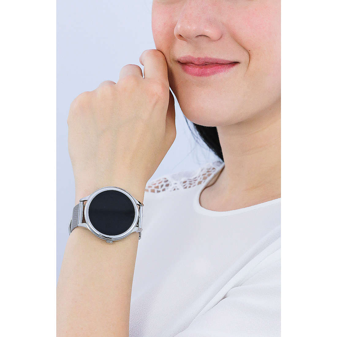 Fossil Smartwatches Gen 5E Smartwatch donna FTW6071 indosso