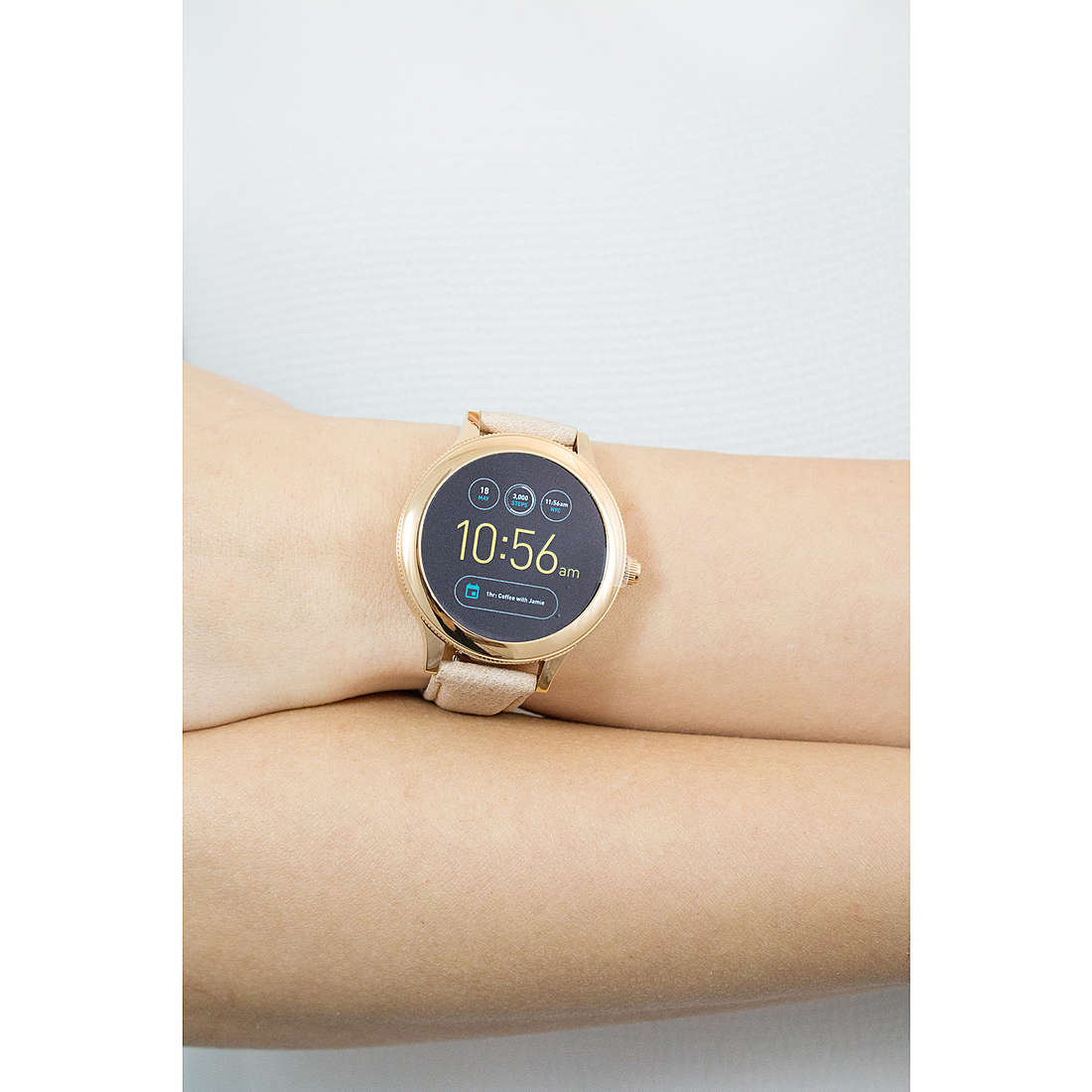 Fossil Smartwatches Q Venture donna FTW6005 indosso