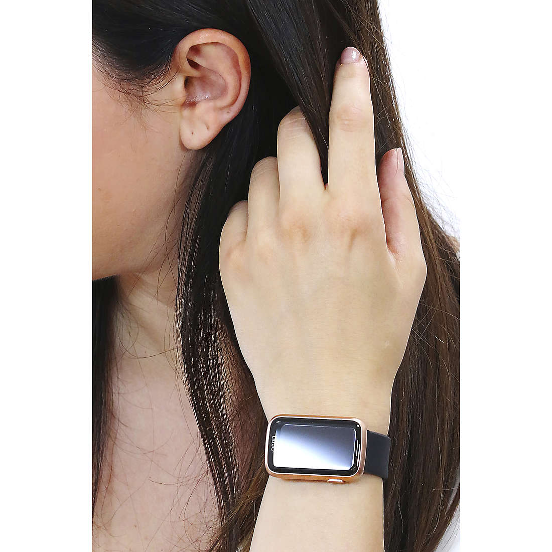 Liujo Smartwatches Smartwatch Fit donna SWLJ041 indosso