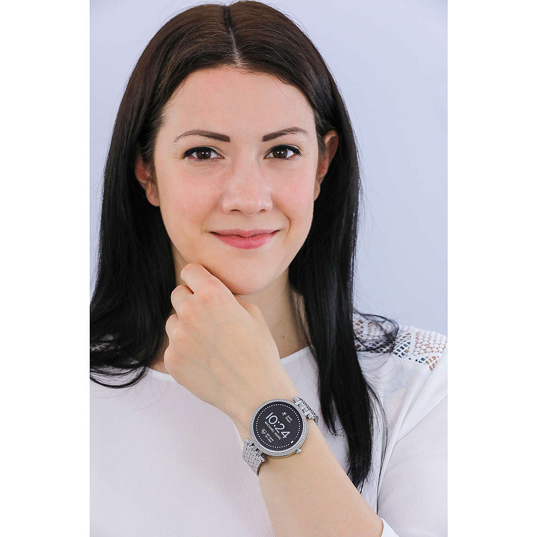 Michael Kors Smartwatches Darci donna MKT5126 indosso