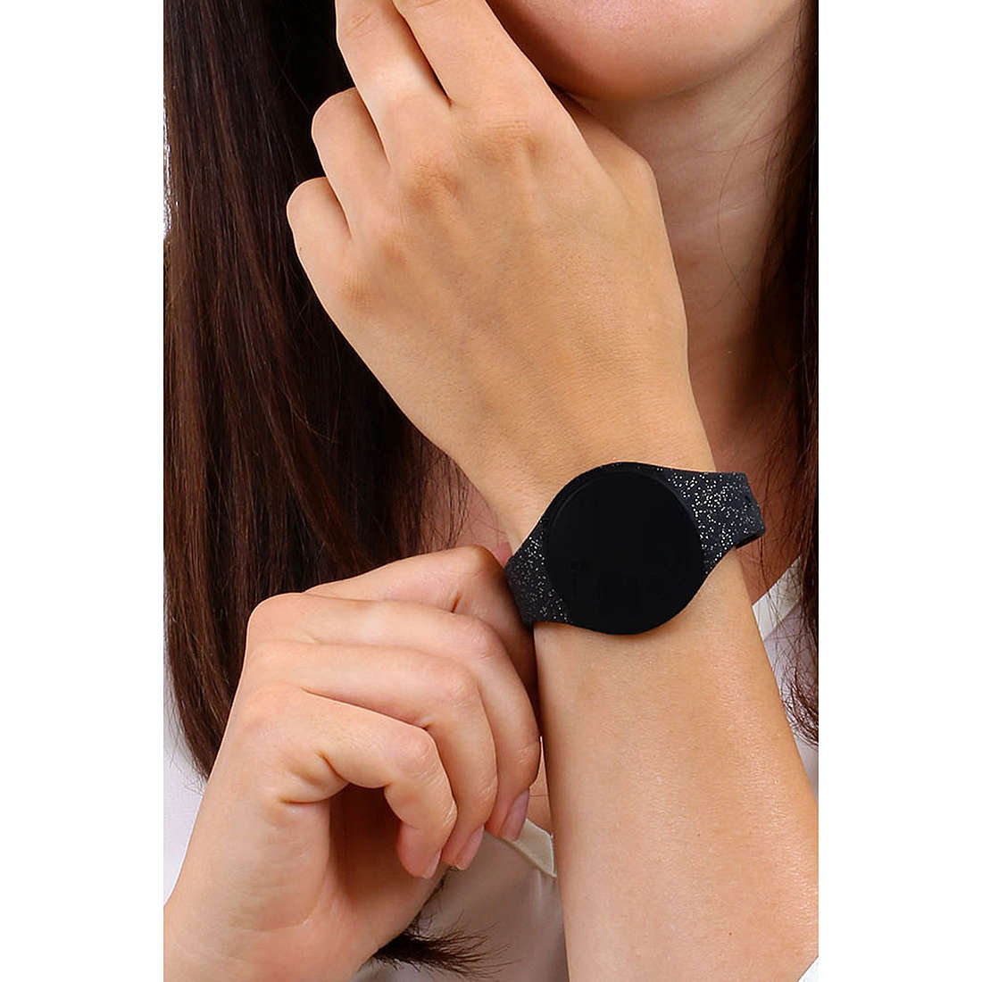 Techmade Smartwatches Freetime donna TM-FREETIME-GBK indosso
