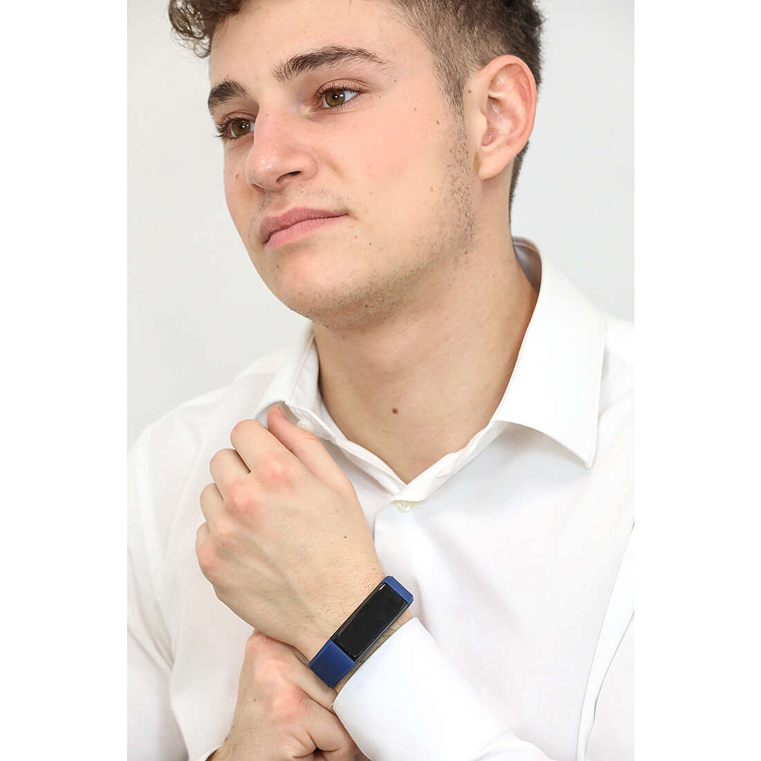 Chronostar Smartwatches C-Smart uomo R3751307002 indosso