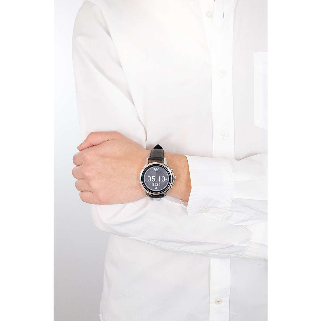 Emporio Armani Smartwatches uomo ART5003 indosso