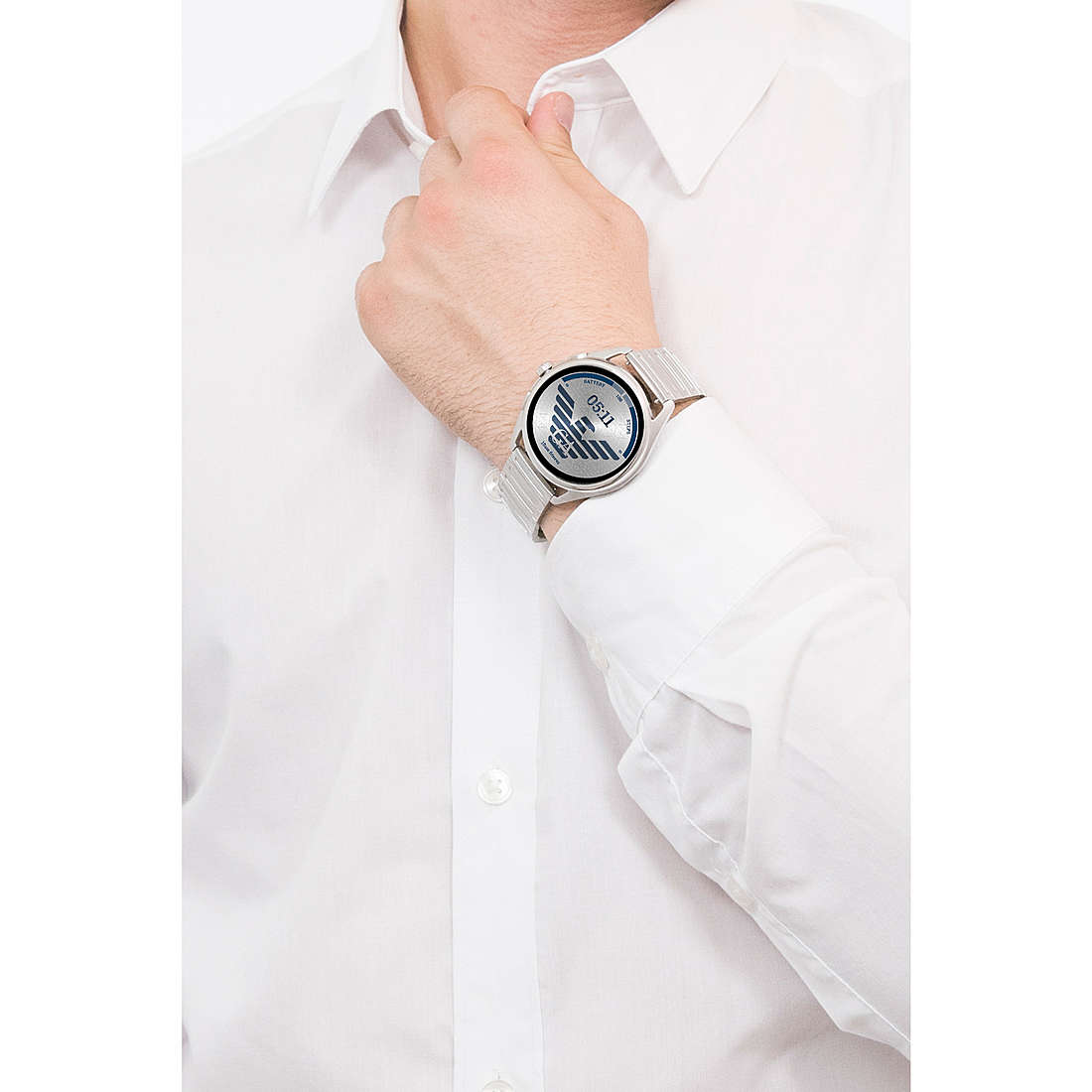 Emporio Armani Smartwatches uomo ART5026 indosso