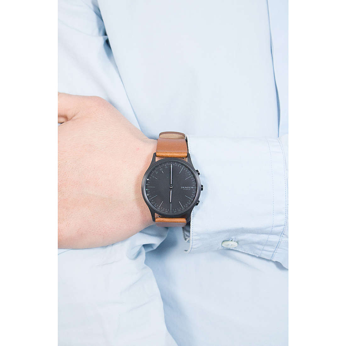 Skagen Smartwatches Jorn Connected uomo SKT1202 indosso