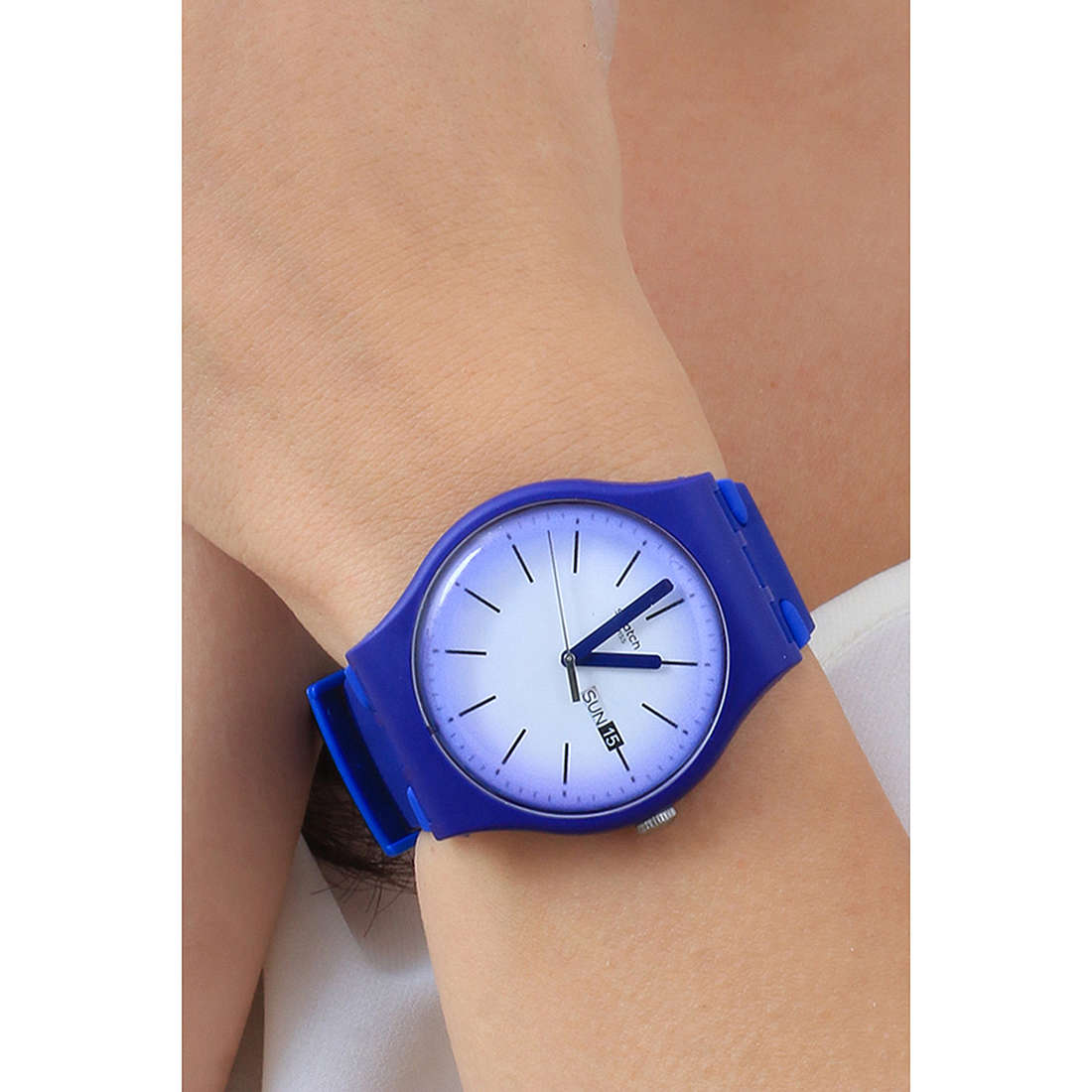 Swatch solo tempo The September Collection donna SUON716 indosso